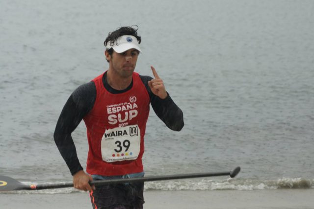 Alegría y lluvia en meta. Campeonato de España SUP&Paddleboard Invierno 2017