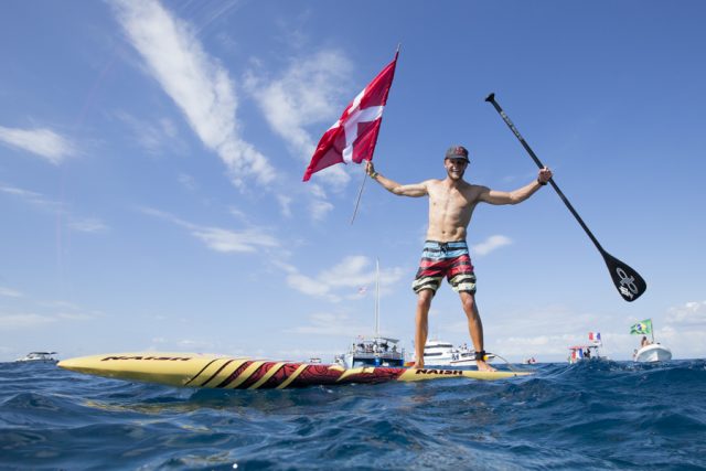 Casper Steinfath tratará de ganar su cuarta Medalla de Oro ISA SUP Carreras Técnicas y su segundo Oro de SUP Sprint en esta edición que tendrá lugar en su país del 1 al 10 de Septiembre. Foto: ISA / Ben Reed. ¿Qué necesitas saber?