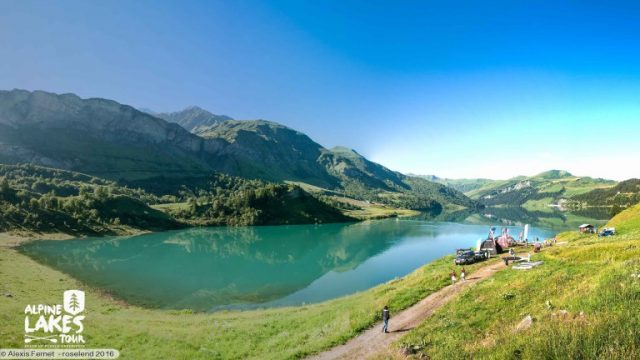 Panorámica del lago. Wild Race Lac de Roselend