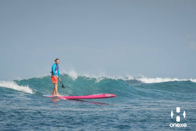 Jaran ganador de la Beach race. Onexe Fuerteventura SUP Challenge