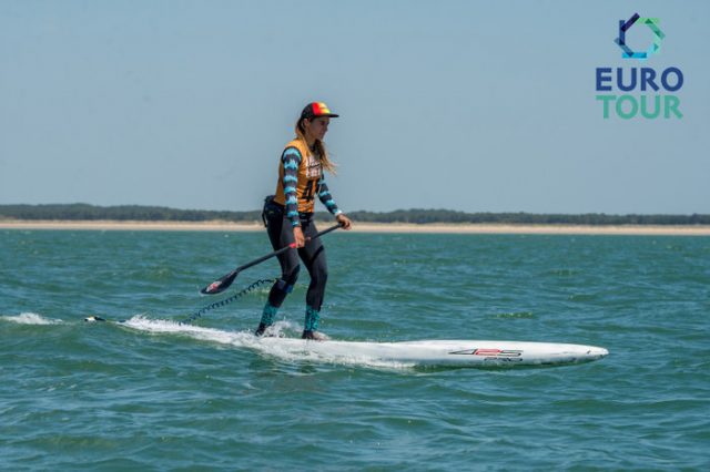 Olivia Piana paddling in Vendee Gliss Event