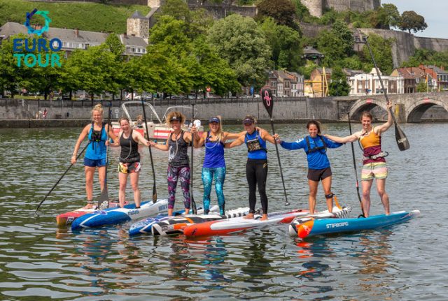 Chicas en el Happy Summer Namur SUP Race