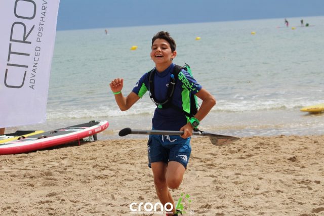 Juniors en el Gandia SUP Race Citrosol