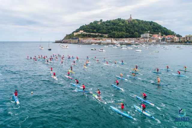 Gran imagen de la bahía de la Concha. San Sebastian Paddle Tour