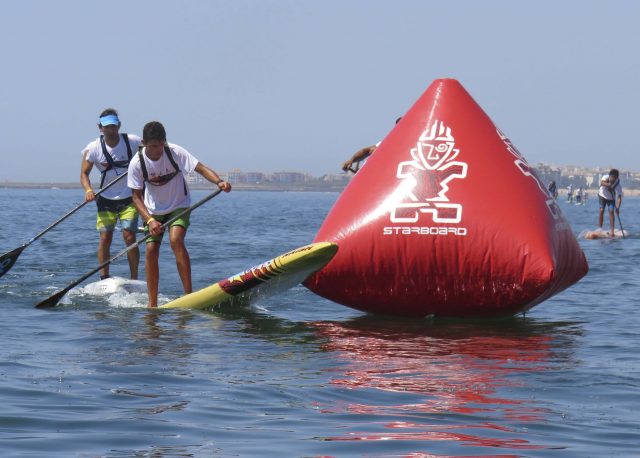 Giro de boya del  III Discover Huelva SUP Festival 