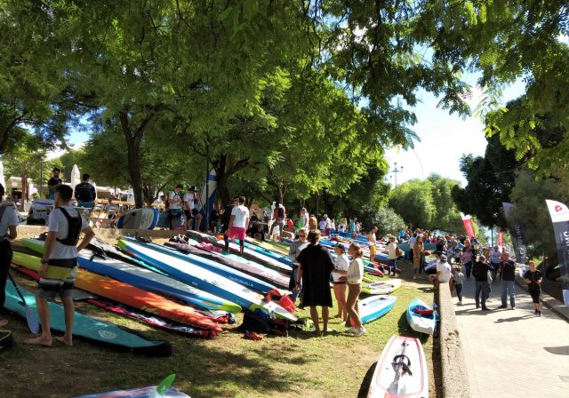 Ambiente 2º edición del Sevilla SUP Festival