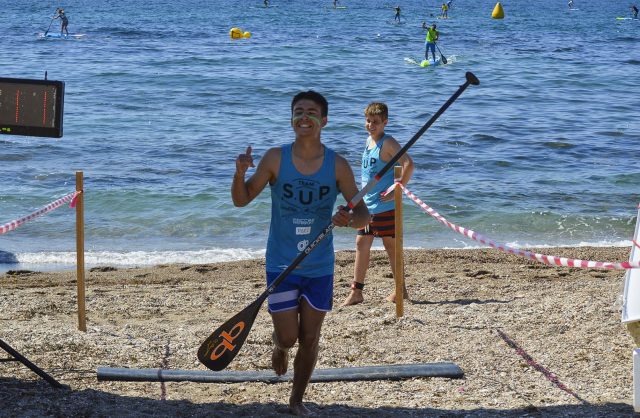 Nando llegando a meta 1ºer Gran Premio SUP Meridiano Águilas