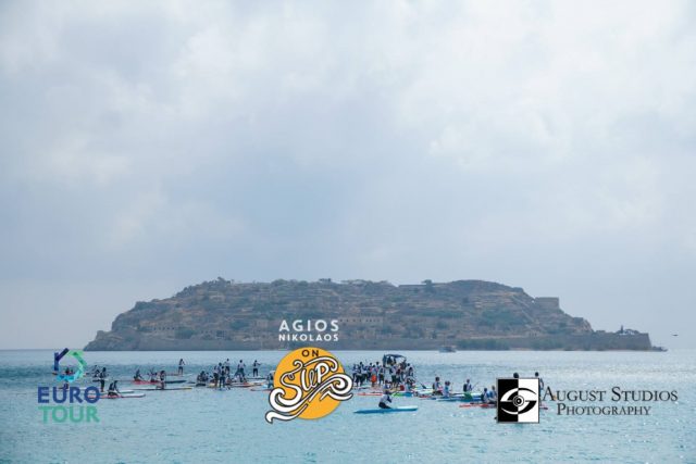 Competidores del Agios Nikolaos on SUP 2019