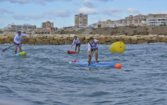 Cabeza de carrera categoría Élite de la Gran Carrera del Mediterráneo SUP Race