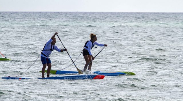 Las chicas también lo dieron todo en la Gran Carrera del Mediterráneo SUP Race